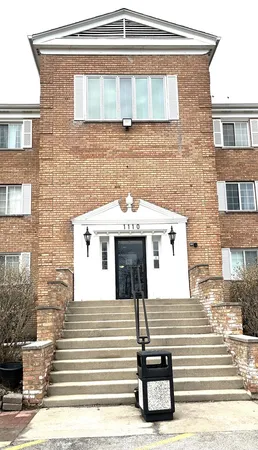 $139,000 | 1110 North Farnsworth Avenue, Unit 211, Aurora, IL 60505