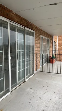 $139,000 | 1110 North Farnsworth Avenue, Unit 211, Aurora, IL 60505