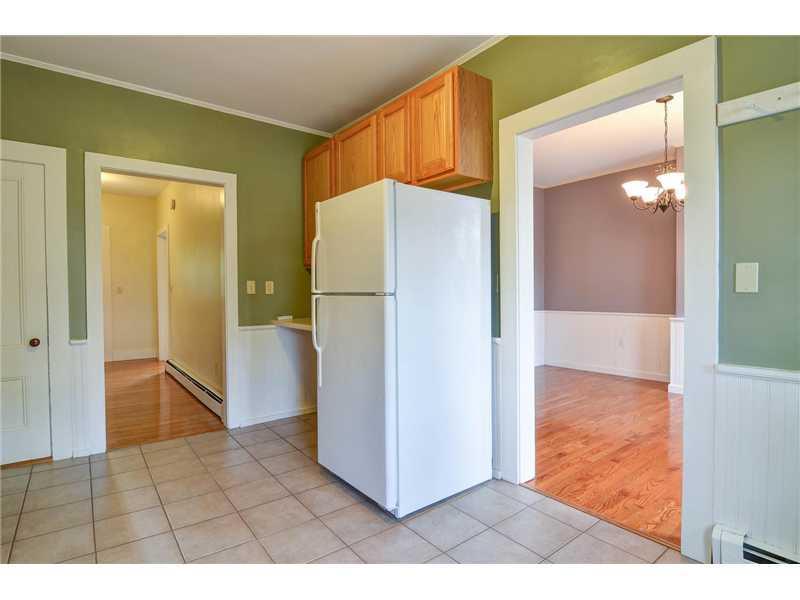116 Rochester Street, Unit 116 Westbrook, ME 04092 - Photo 10 of 34 Kitchen.