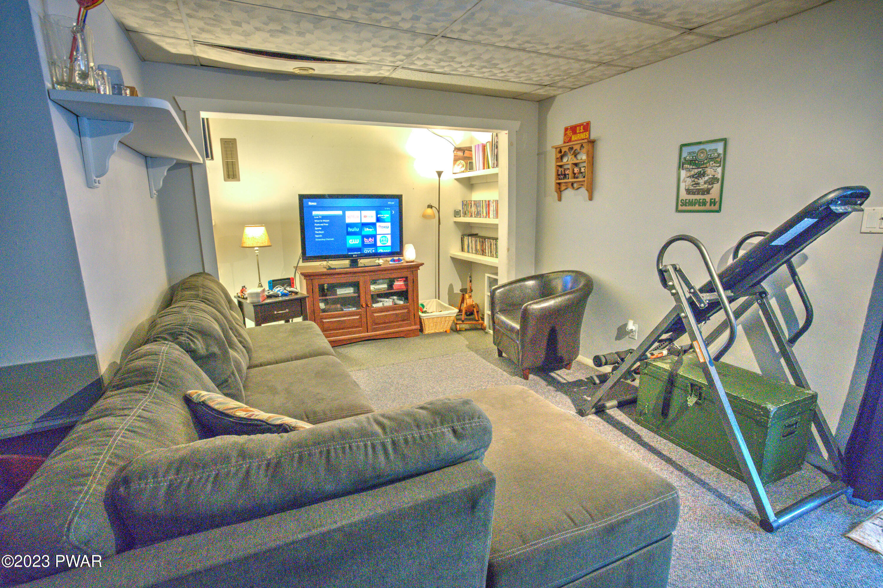 104 Sheridan Road Hawley, PA 18428 - Photo 17 of 43 Family Room