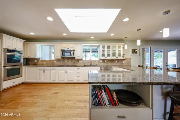 $980,000 | 7113 North 8th Avenue, Phoenix, AZ 85021