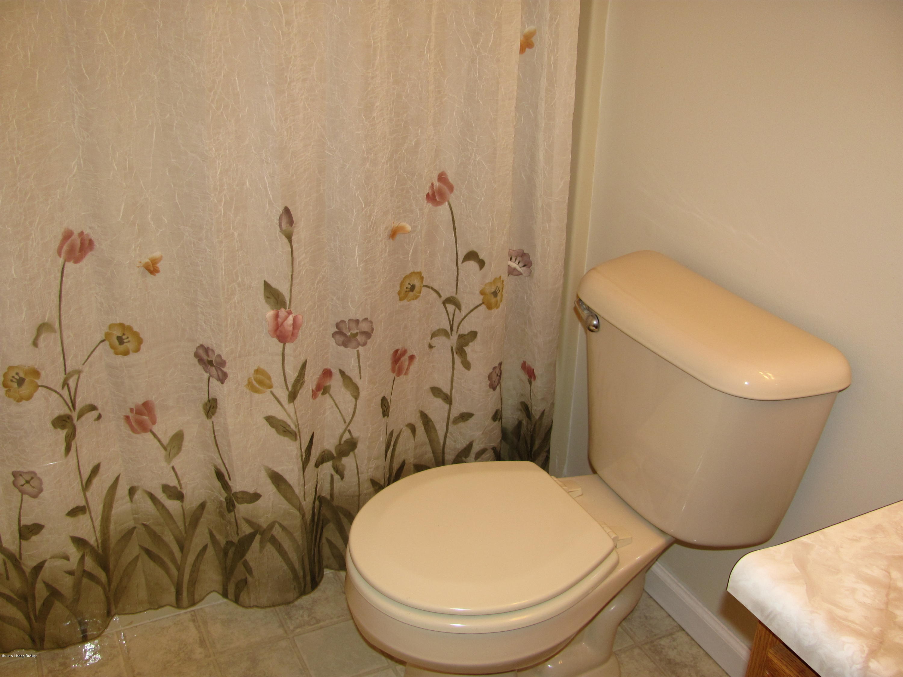 831 Spring Road Elizabethtown, KY 42701 - Photo 12 of 38 IMG_5807