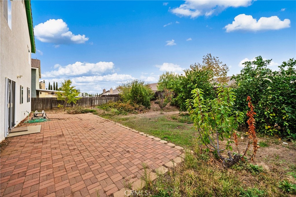 1727 Miranda Lane Beaumont, CA 92223 - Photo 45 of 47 a view of a backyard