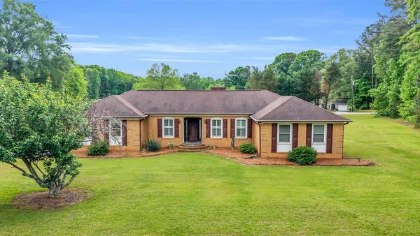 $329,000 | 1527 Pinehaven St Extension, Laurens, SC 29360