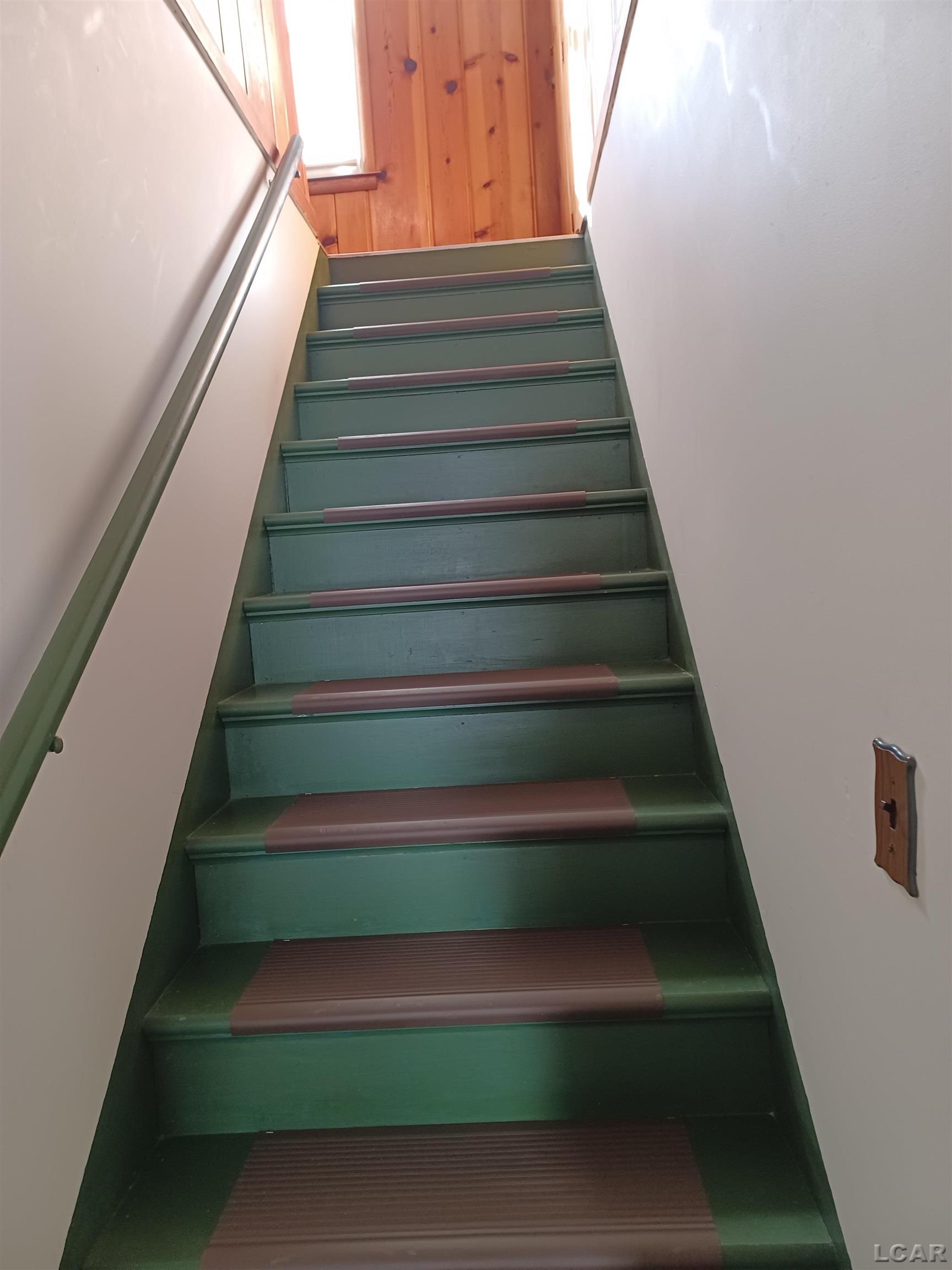 622 Springbrook Avenue Adrian, MI 49221 - Photo 12 of 23 50159508-119fe5aa-89ab-4029-af58-3b07cdcc3d09.JPG
