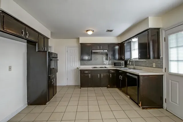 $250,000 | 6416 Asher Street, Metairie, LA 70003