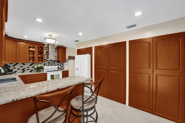 $724,972 | 5181 Southwest 89th Terrace, Cooper City, FL 33328