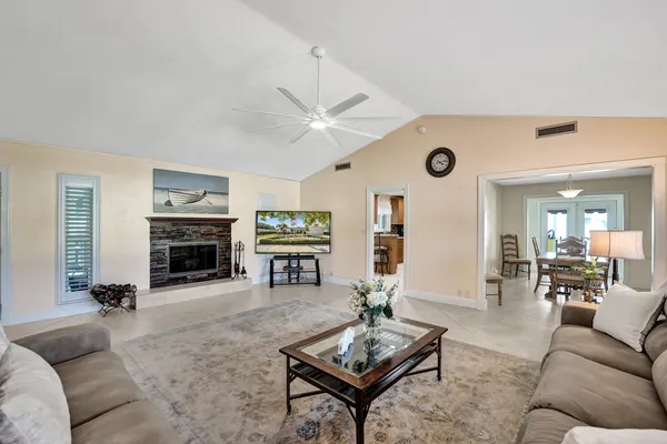 $724,972 | 5181 Southwest 89th Terrace, Cooper City, FL 33328