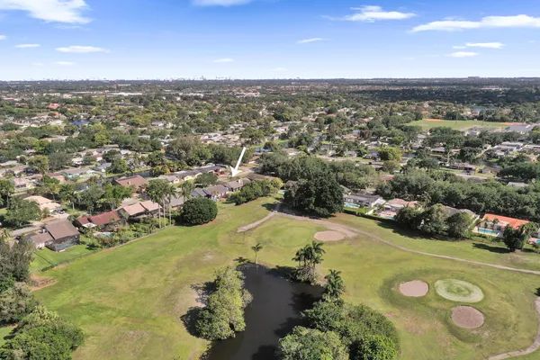 $724,972 | 5181 Southwest 89th Terrace, Cooper City, FL 33328