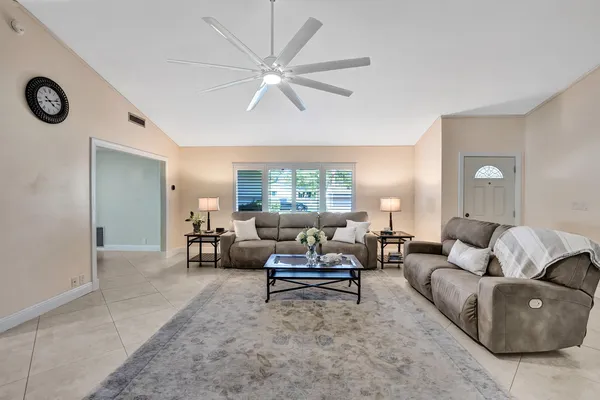 $724,972 | 5181 Southwest 89th Terrace, Cooper City, FL 33328