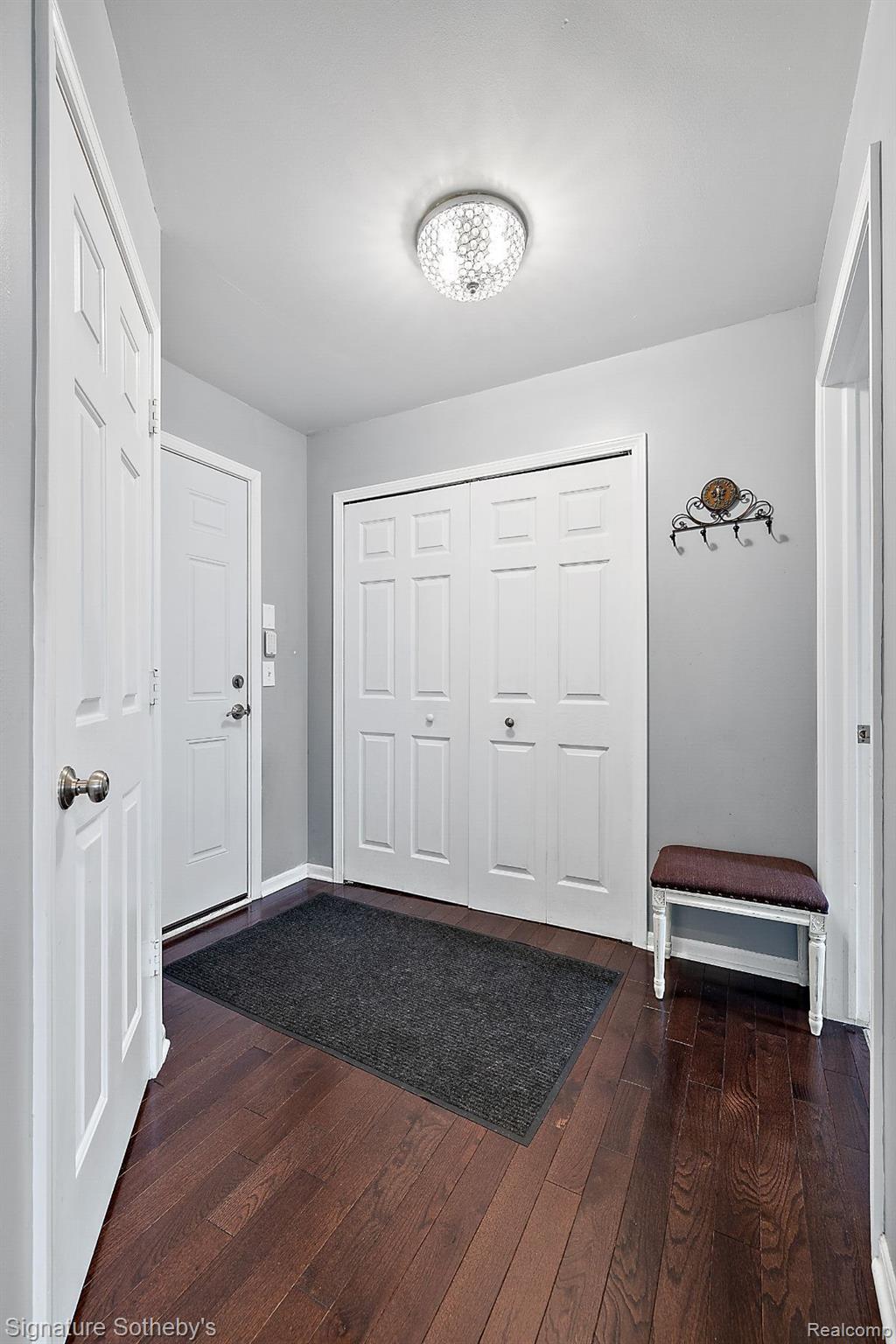 979 Dakota Court Rochester, MI 48307 - Photo 21 of 48 Gallery Image 21