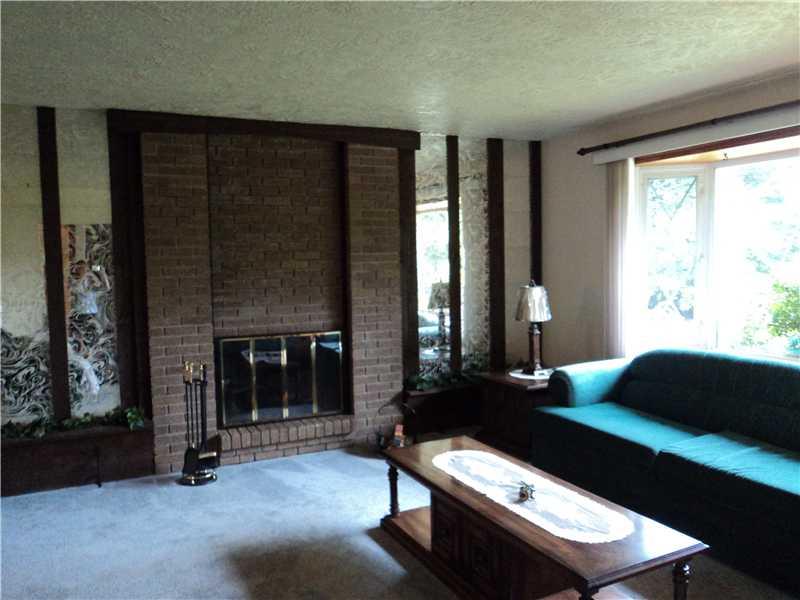 407 Reed Road Sandy Lake, PA 16145 - Photo 7 of 12 Living Room.