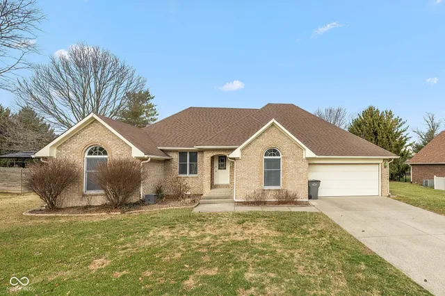 $359,900 | 218 Deer Trace Court, Pittsboro, IN 46167