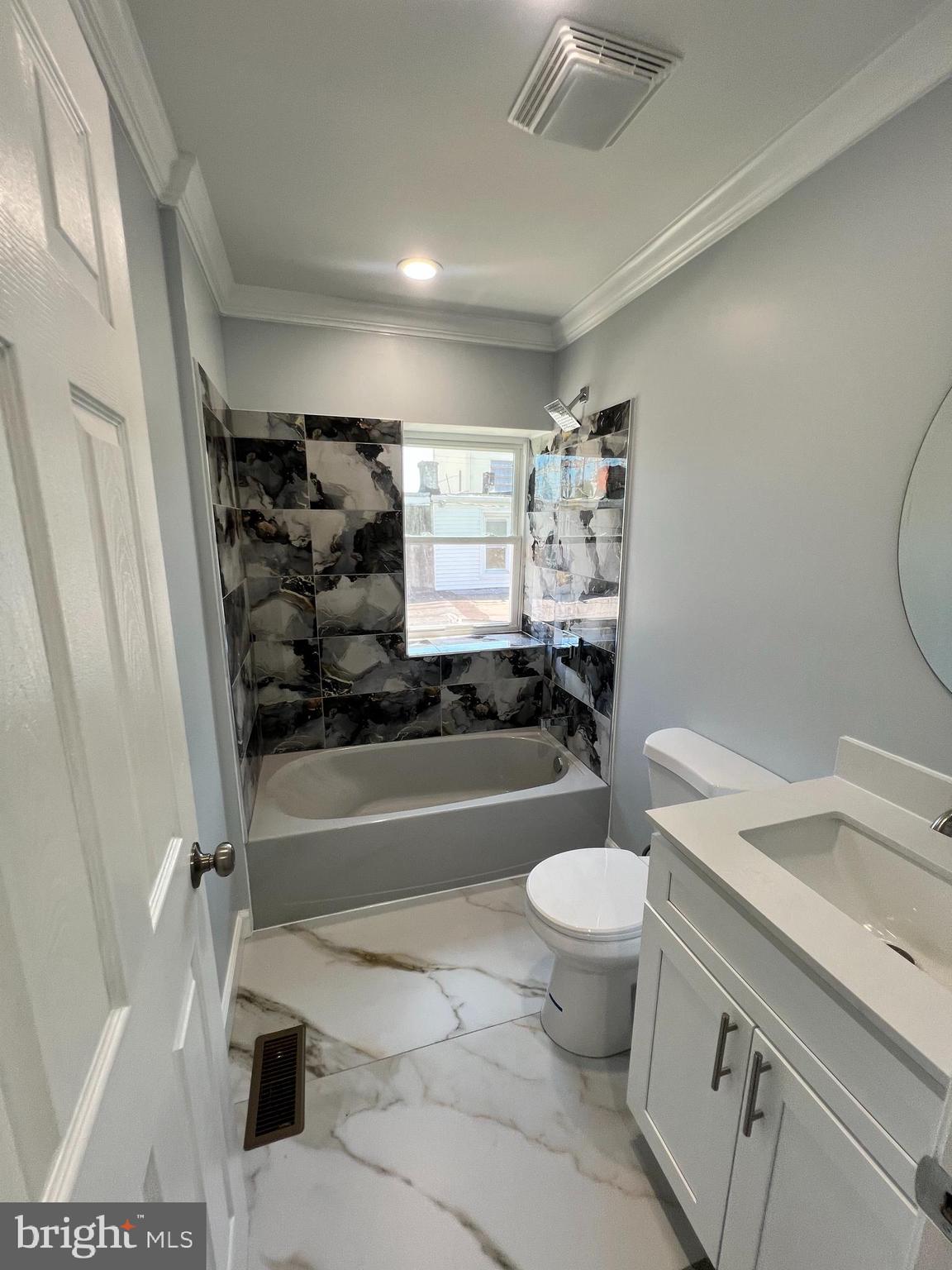 710 Lamokin Street Chester, PA 19013 - Photo 13 of 18