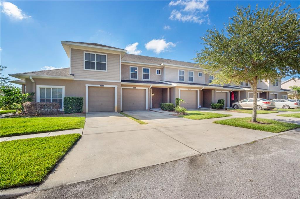 8009 Down Royal Road Tampa, FL 33610 - Photo 1 of 1 a house view with a garden space