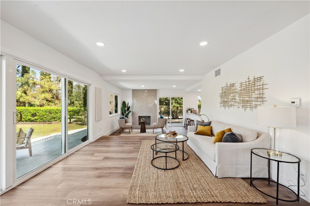529 Manzanita Road Redlands, CA 92373 - Photo 20 of 64 a living room with furniture and a large window