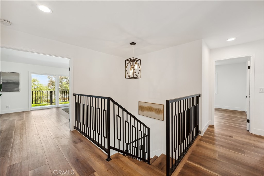 529 Manzanita Road Redlands, CA 92373 - Photo 35 of 64 a view of hallway with wooden floor