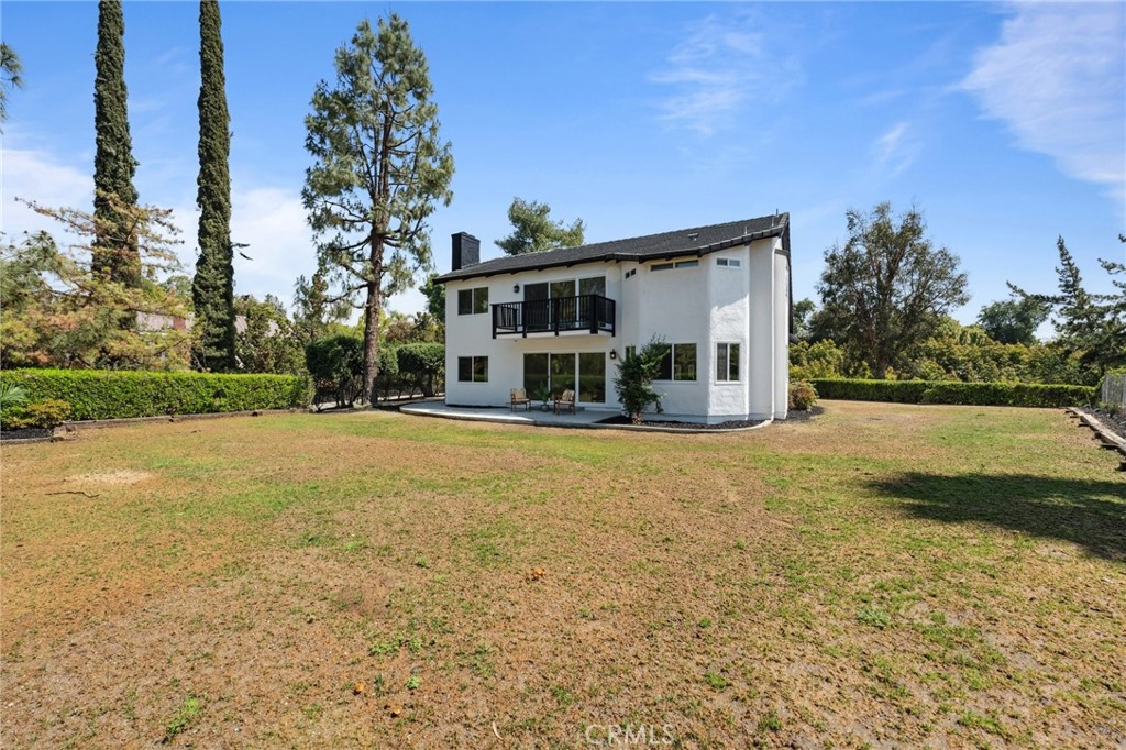 529 Manzanita Road Redlands, CA 92373 - Photo 60 of 64 a front view of a house with a yard