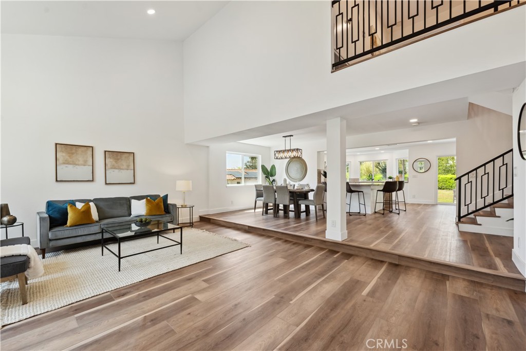 529 Manzanita Road Redlands, CA 92373 - Photo 10 of 64 a living room with furniture and wooden floor