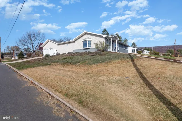 $385,000 | 1955 Dawn Road, Enola, PA 17025