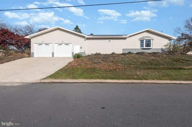 $385,000 | 1955 Dawn Road, Enola, PA 17025