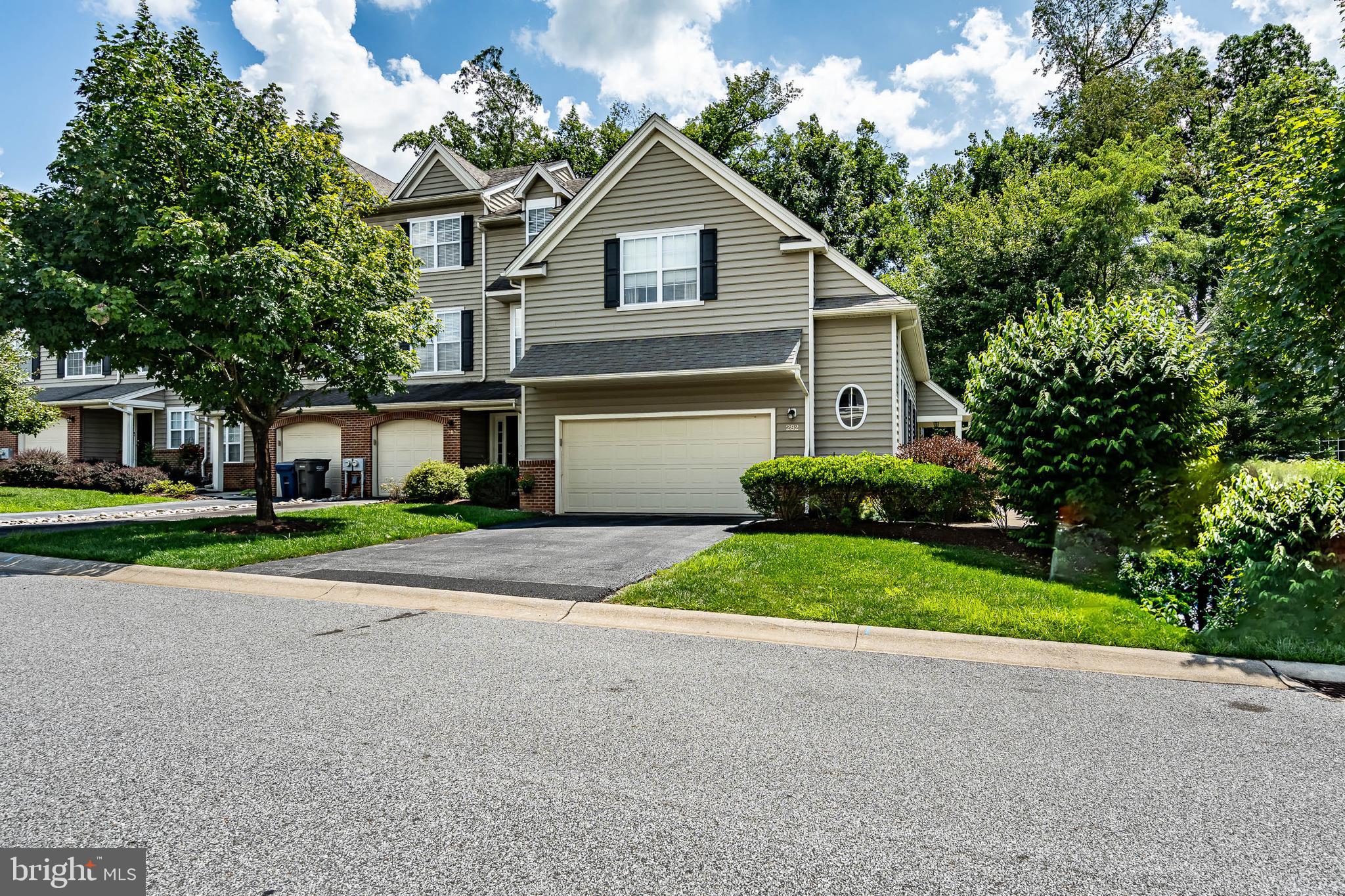 282 Deepdale Drive, Square, PA 19348 Compass