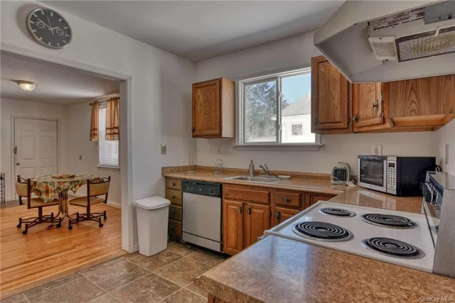 $1,950 | 10 Maple Avenue, Unit 1, Fallsburg, NY 12789