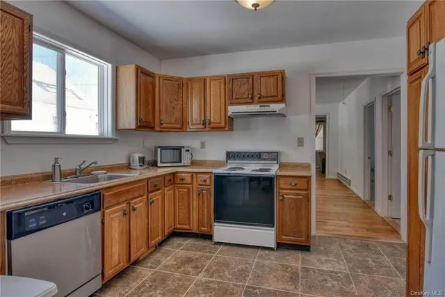 $1,950 | 10 Maple Avenue, Unit 1, Fallsburg, NY 12789