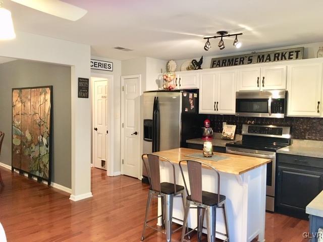 3690 Oakland Road Bethlehem, PA 18020 - Photo 15 of 42 Gallery Image 15