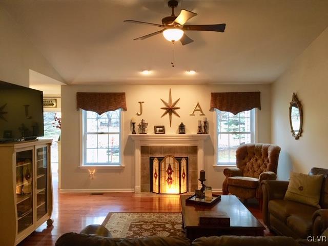 3690 Oakland Road Bethlehem, PA 18020 - Photo 5 of 42 Gallery Image 5