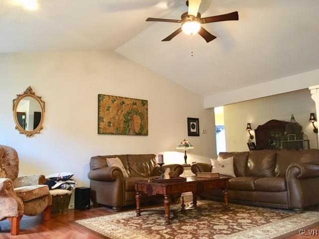 3690 Oakland Road Bethlehem, PA 18020 - Photo 6 of 42 Gallery Image 6