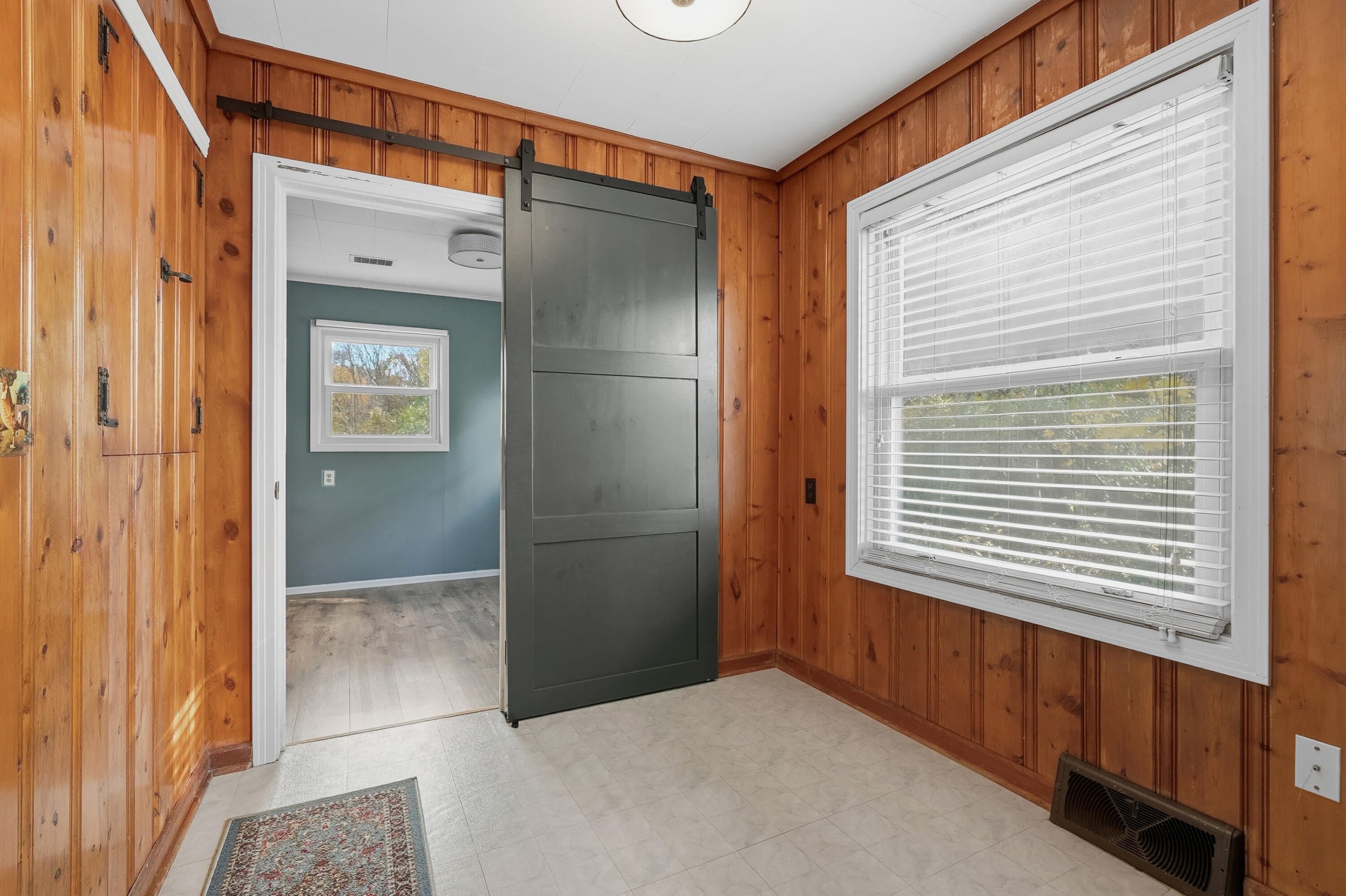 3822 Nazareth Road Kalamazoo, MI 49004 - Photo 11 of 38 Nazareth Rd 3822 Kalamazoo 49004-13