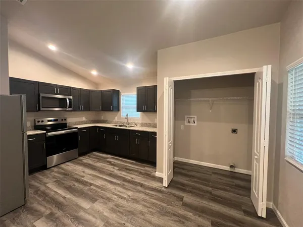 $1,750 | 23207 Northwest 179th Place, High Springs, FL 32643