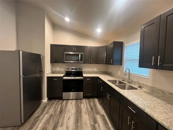 $1,750 | 23207 Northwest 179th Place, High Springs, FL 32643