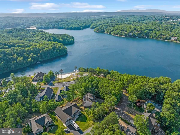 $574,900 | 514 Sleigh Drive, Cross Junction, VA 22625