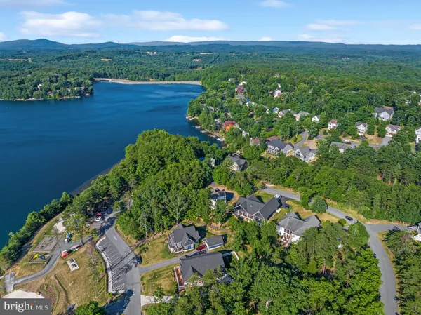 $574,900 | 514 Sleigh Drive, Cross Junction, VA 22625