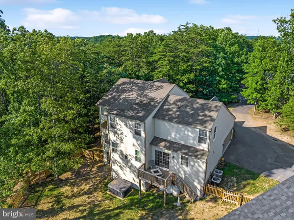 $574,900 | 514 Sleigh Drive, Cross Junction, VA 22625