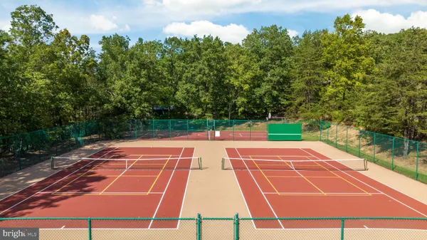 $574,900 | 514 Sleigh Drive, Cross Junction, VA 22625