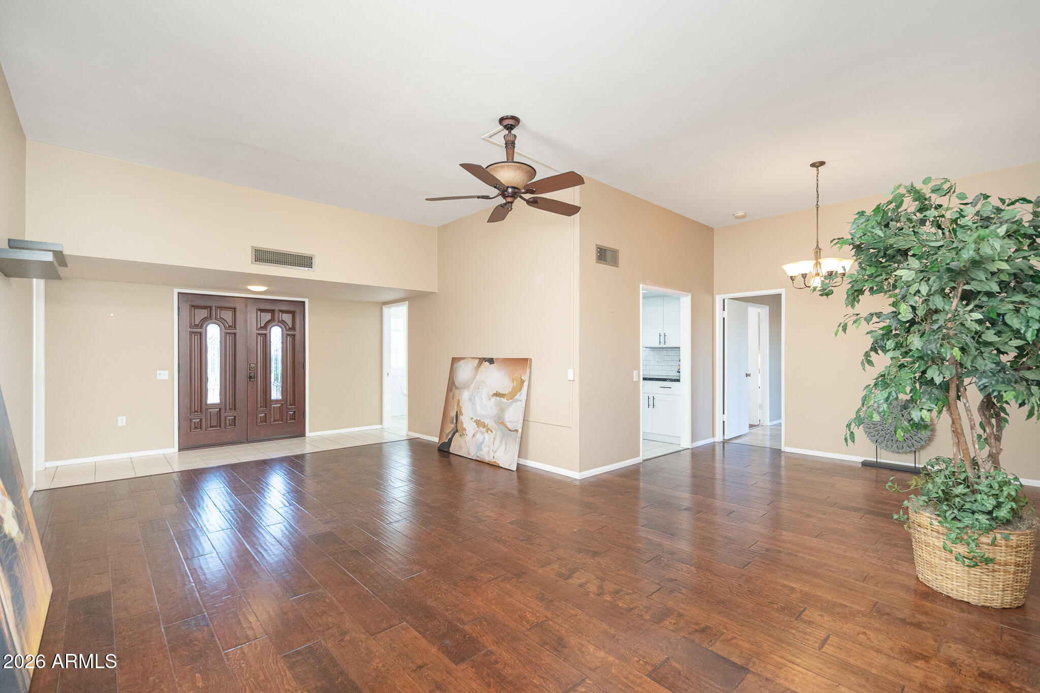 10004 West Pleasant Valley Road Sun City, AZ 85351 - Photo 12 of 57 09_Living-Room_02
