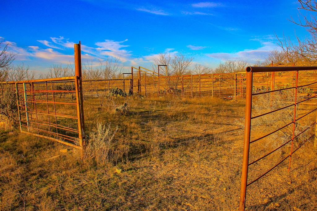 281 St Perrin Tx 76486 Perrin, TX 76486 - Photo 25 of 31 a view of a city