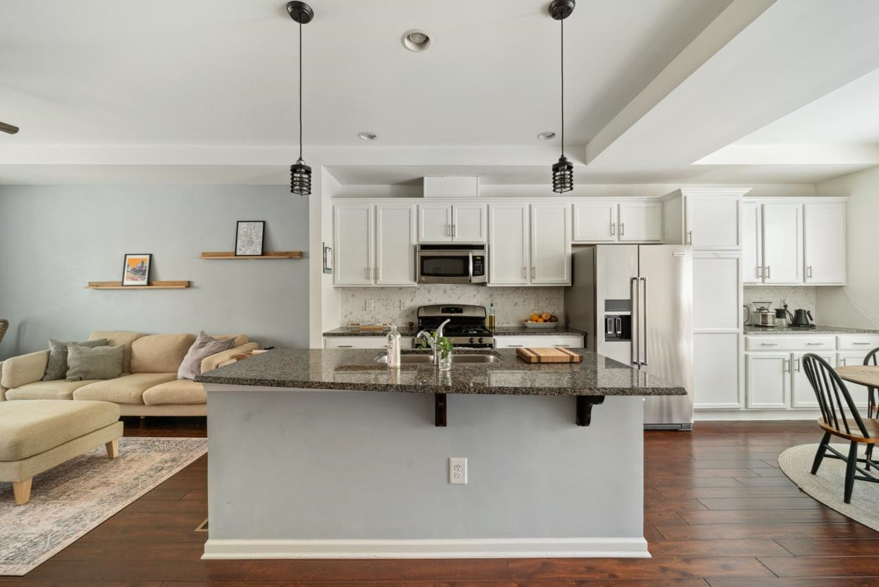1617 Crafton Way Raleigh, NC 27607 - Photo 13 of 31 Photo 13