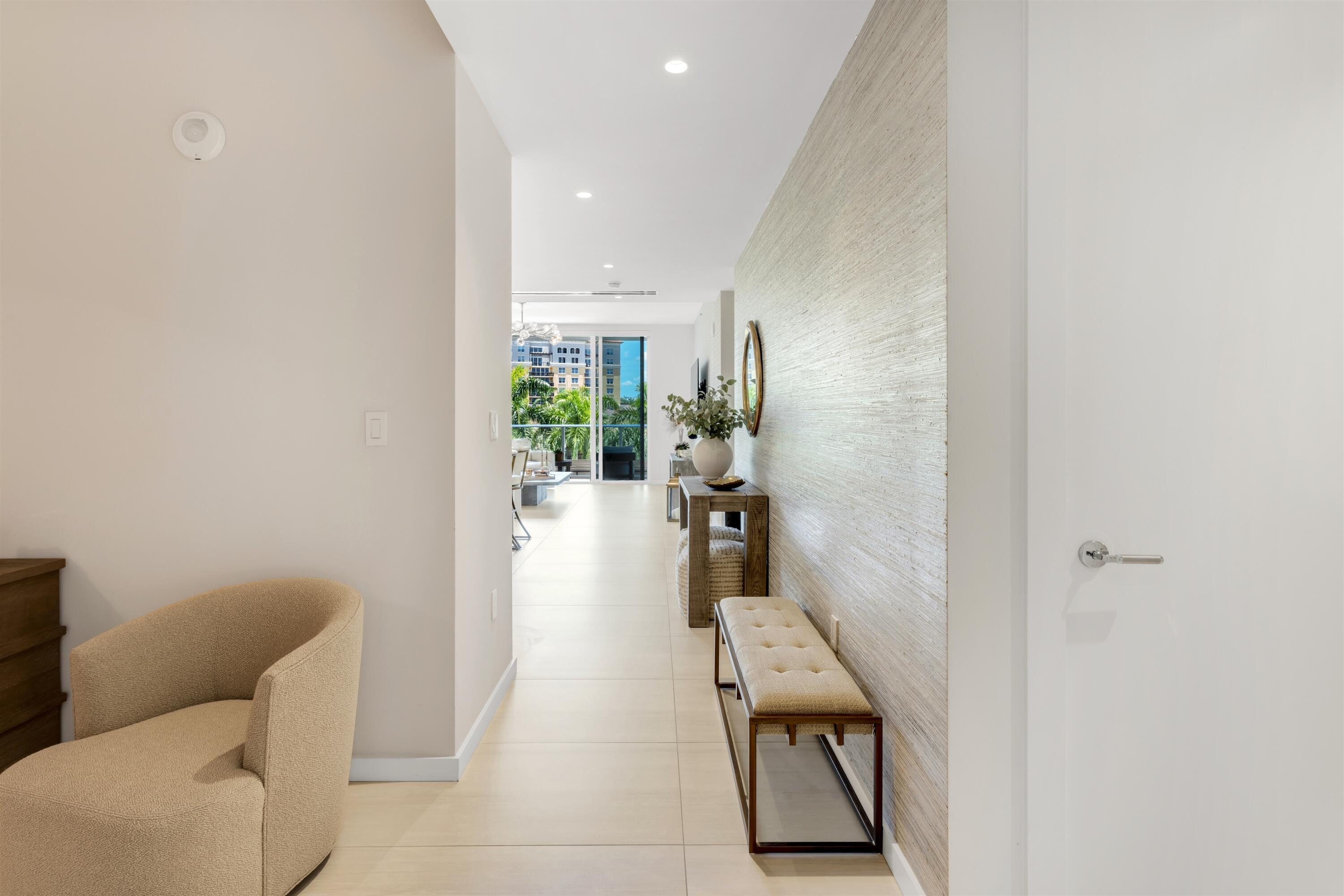 200 Southeast Mizner Boulevard, Unit 410 Boca Raton, FL 33432 - Photo 17 of 44 ENTRANCE