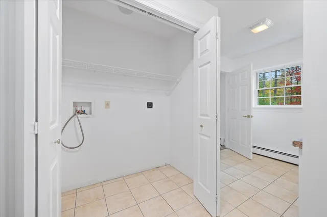 $369,900 | 21 Yankee Avenue, Bangor, ME 04401