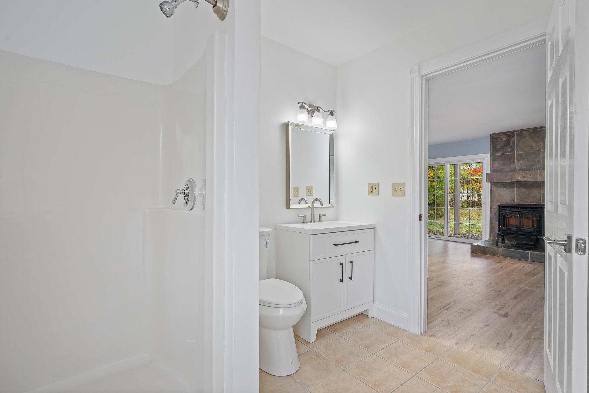 21 Yankee Avenue Bangor, ME 04401 - Photo 23 of 39 Bathroom