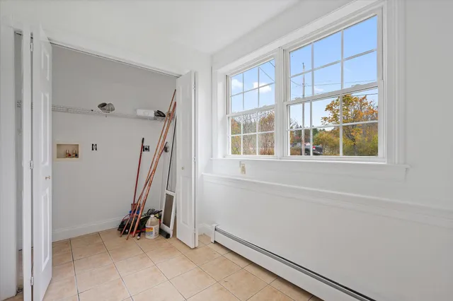 $369,900 | 21 Yankee Avenue, Bangor, ME 04401