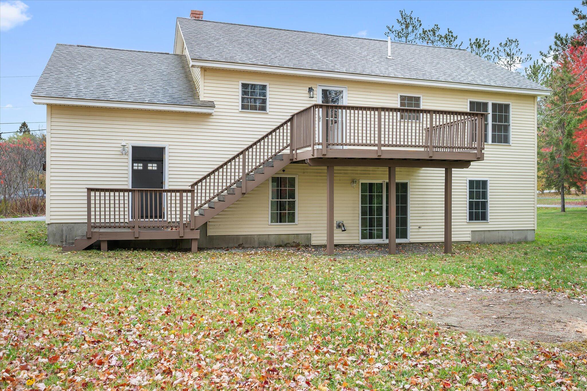 21 Yankee Avenue Bangor, ME 04401 - Photo 3 of 39 03-21 Yankee Ave