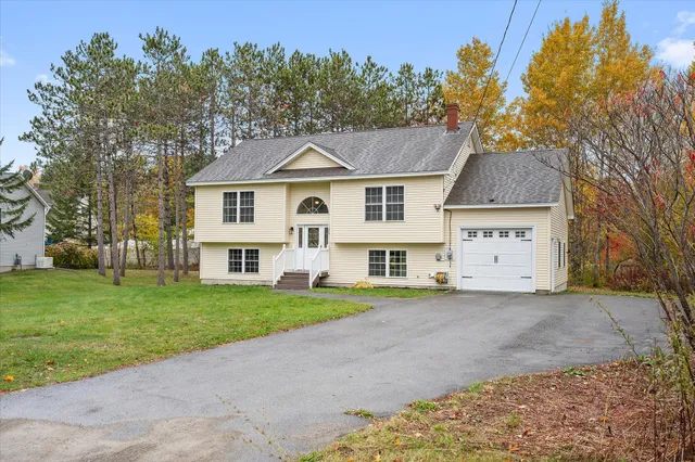 $369,900 | 21 Yankee Avenue, Bangor, ME 04401