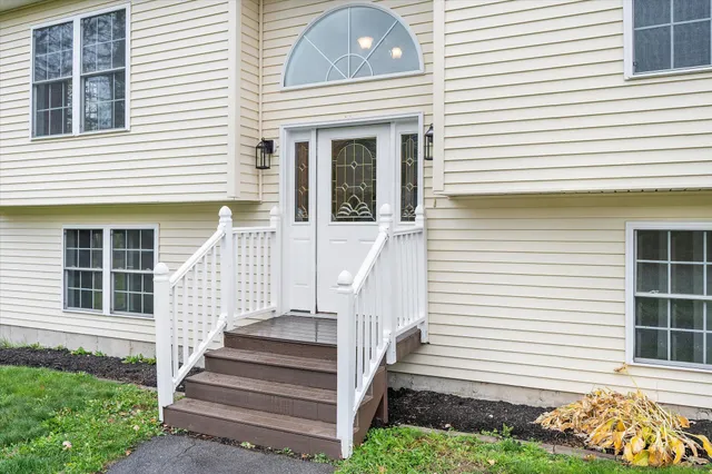 $369,900 | 21 Yankee Avenue, Bangor, ME 04401