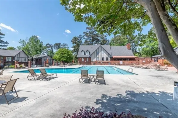 $2,300 | 6851 Roswell Road, Unit D10, Atlanta, GA 30328