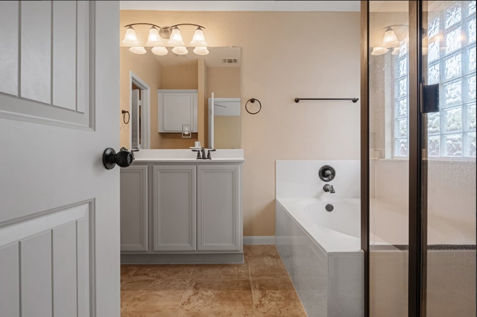 8532 Harrier Drive, Unit 232 Austin, TX 78729 - Photo 14 of 22